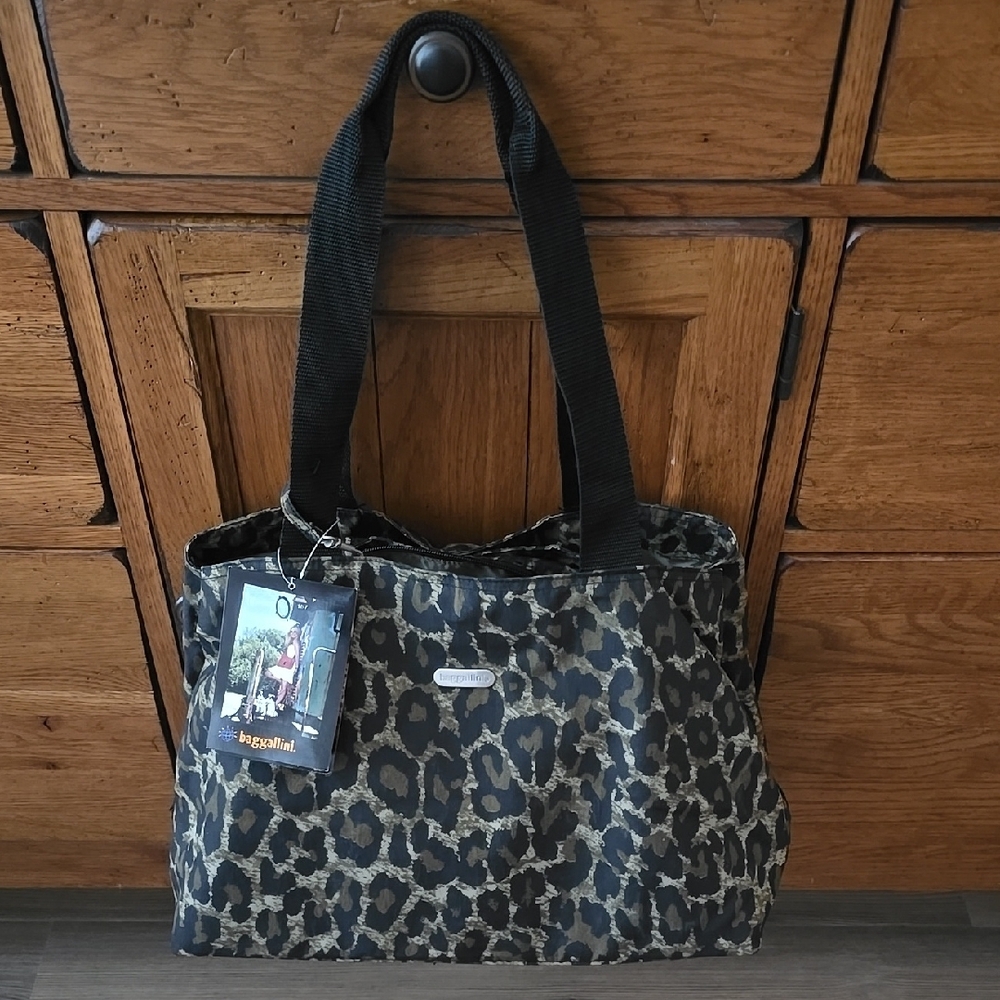 Baggallini Leopard, Cheetah Bag, Tote NWT